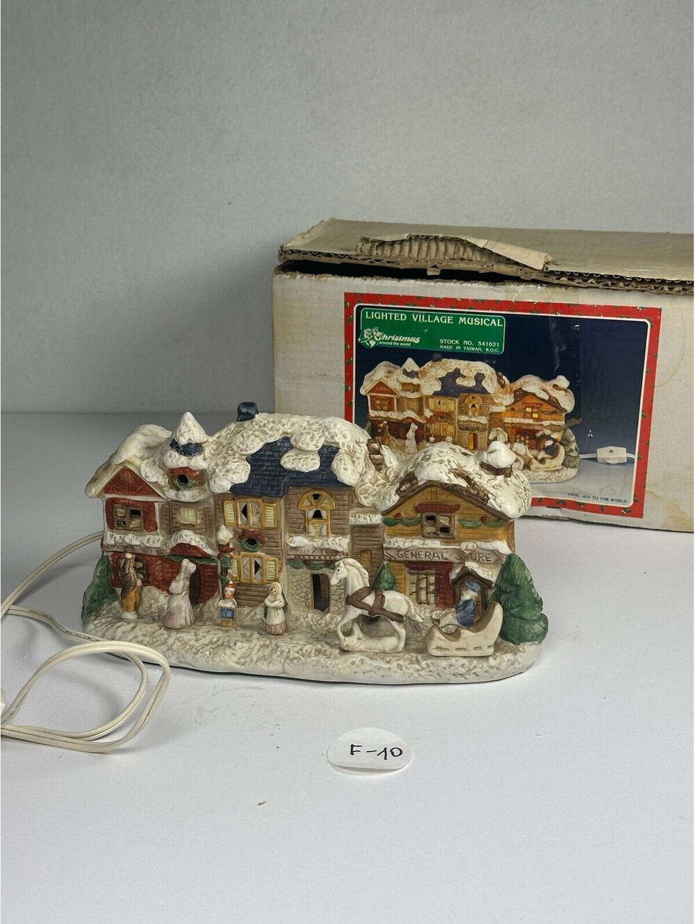 Vintage Christmas Around the World Lighted Musical Village 541031 Holiday Decor